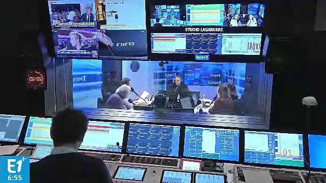 Matthieu Noël décrypte à sa façon la matinale de Nikos Aliagas : Tel Champollion devant les hiéroglyphes, Nikos doit décrypter les propos de Laurent Cabrol, le Ramsès 2 du cumulus !