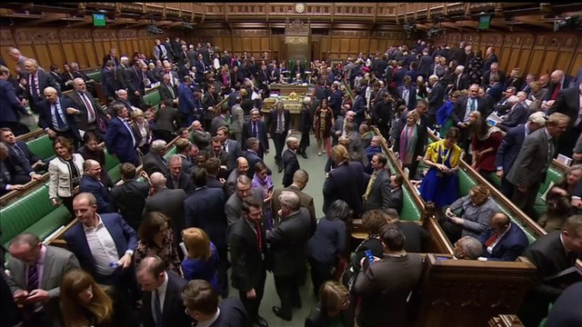 Membres du Parlement, séparez-vous! Ce moment où les parlementaires britanniques rejettent l'accord du Brexit