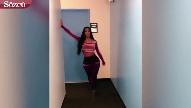 Kim Kardashian ve kardeşlerinin podyum yürüşüyü