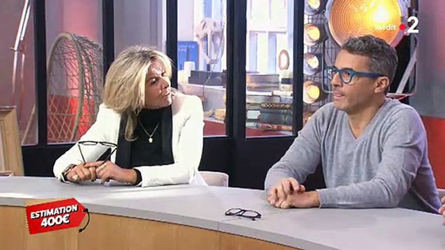 Pour se défier, deux acheteurs d'Affaire Conclue s'amusent autour d'une enchère à qui donnera le plus - Regardez