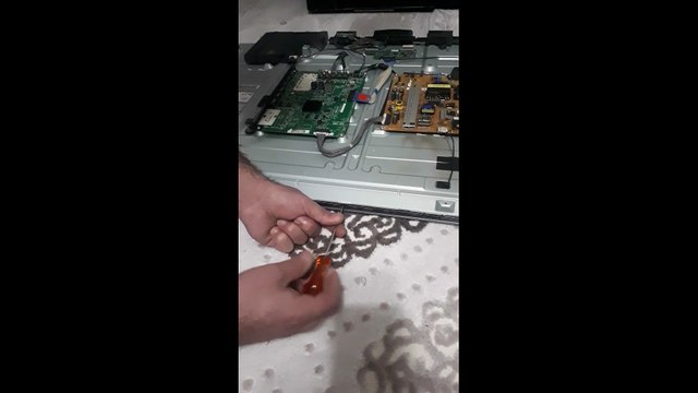 Lg 106 ekran led tv | lg tv ses var görüntü yok nasıl yapılır Ariza Çözüm led değisimi