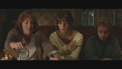 Carmen Maura y Clara Lago son madre e hija en "Gente que viene y bah" (C)