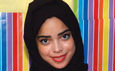 فيديو ظهور مشاعل الشحي بدون حجاب يثير ضجة عارمة