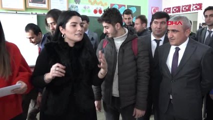 Hakkarili Öğrencilere İstanbul'dan Yardım Eli