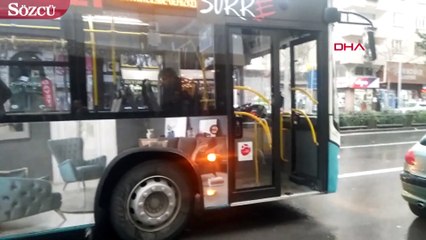 Özel halk otobüsünde bıçaklı kavga