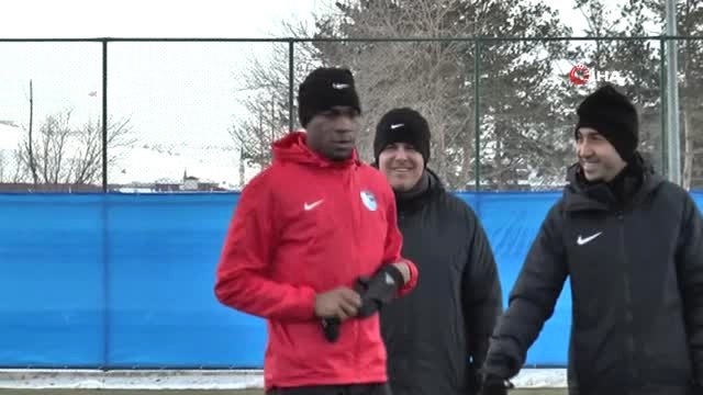 Mehmet Özdilek: İkinci Yarıya Galibiyet ve Moralle Başlamak İstiyoruz