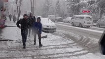 Tokat'ta Kar Yağışı Ulaşımı Aksattı