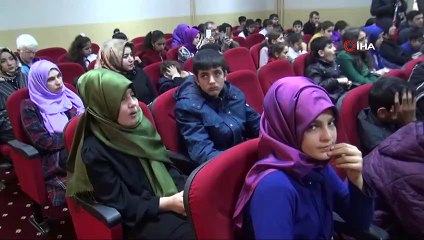 Görme engelli öğrenciler dokunarak okuyacak