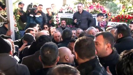 İbrahim Tatlıses annesi Leyla Tatlı'yı son yolculuğuna uğurladı