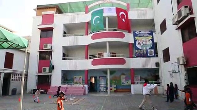 Pakistan'ın Sindh eyaletindeki FETÖ okullarının TMV'ye devri tamamlandı - KARAÇİ