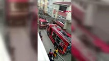 İstanbul- Esenyurt'ta Yangında Mahsur Kalanları İtfaiye Ekipleri Kurtardı