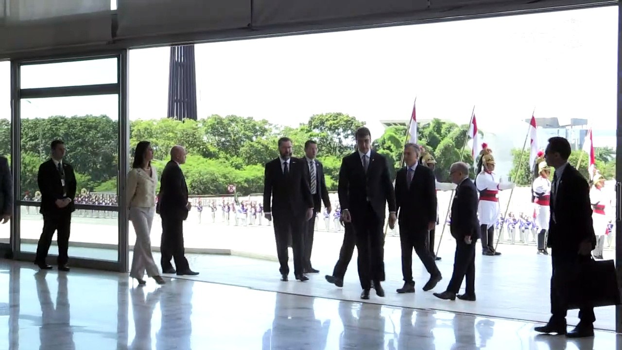 Bolsonaro recebe presidente da Argentina