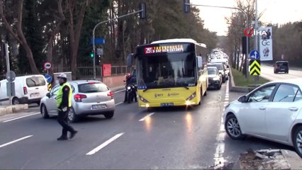 Sarıyer’de ambulansa çarpan araç takla attı: 2 yaralı