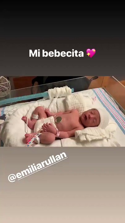 Laura Spoya muestra tierno video de su bebé recién nacida