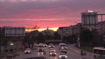İstanbul'da Günbatımı Kartpostallık Görüntüler Oluşturdu