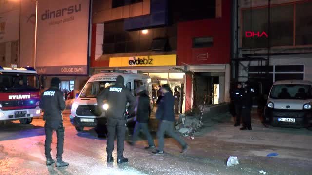 Ankara'da Mobilyacılar Sitesinde Yangın, Mahsur Kalanlar Var