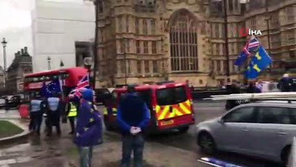 - Güvenoyu Alan May, Avrupa Birliği İle Yeniden Müzakere Edecek