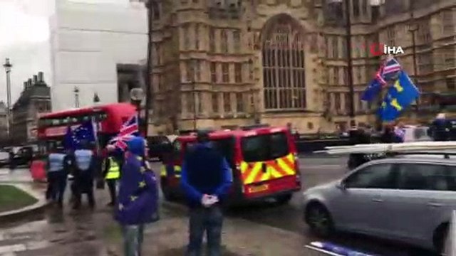 - Güvenoyu Alan May, Avrupa Birliği İle Yeniden Müzakere Edecek