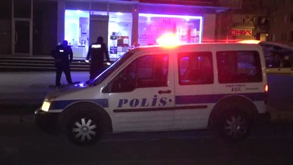 Kaldırımda Erkek Cesedi Bulundu