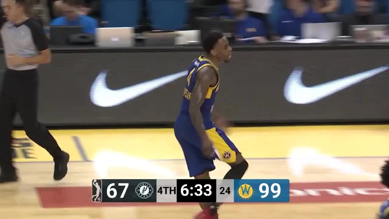 Deyonta Davis throws down the alley-oop!