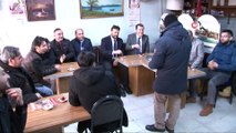 AK Parti Zeytinburnu Belediye Başkan Adayı Ömer Arısoy’dan esnaf ziyareti