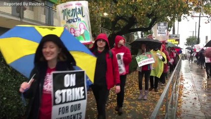 LA Teachers Strike For Second Day, Mayor Seeks Talks
