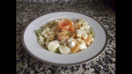 Pasta salad with smoked salmon