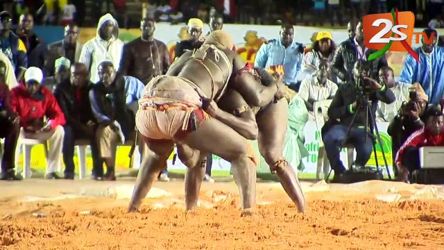 JOIE ET TRISTESSE APRÈS LE COMBAT BALLA GAYE 2 MODOU LO