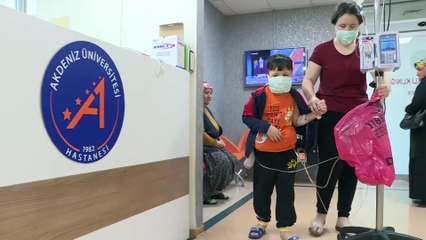 Karaciğerinden parça veren dayısı 'süper kahramanı' oldu - ANTALYA