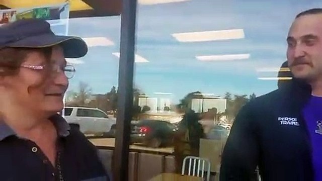 Une employée de McDonald's reçoit la surprise de sa vie