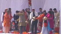Kumbh Mela 2019 : President Ram Nath ने Prayagraj में पत्नी संग की पूजा  | वनइंडिया हिंदी
