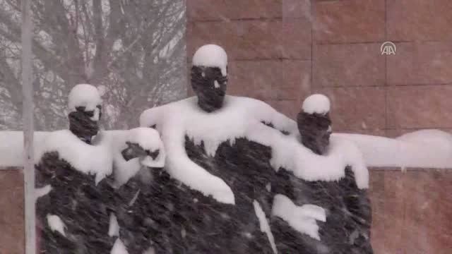 Doğu'da 1609 Köy ve Mahalle Yolu Ulaşıma Kapalı (2)