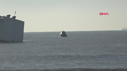 Mersin Karaya Oturan Gemi Kurtarılmayı Bekliyor