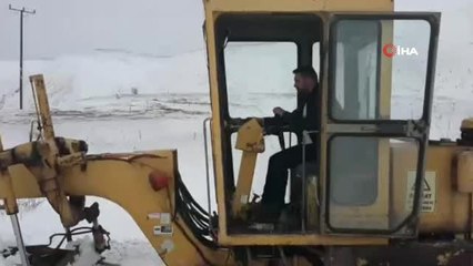 Kar Nedeniyle 181 Köy Yolunun Kapandığı Gümüşhane'de Kalp Hastası Yaşlı Adama Güçlükle Ulaşıldı