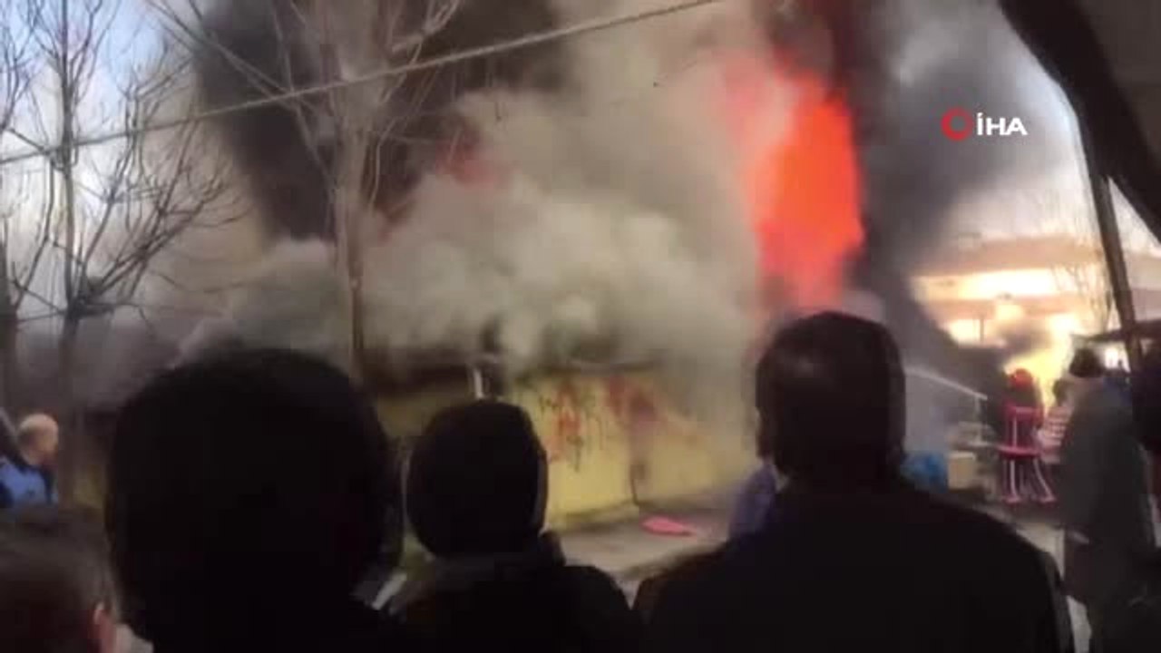 Suriyelilerin Kaldığı Ev Alev Alev Yandı