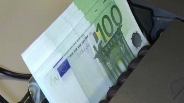 Il presidente della Bce, Draghi: Inflazione in calo, ma non è recessione