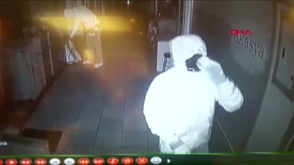 Eminönü'nde Hanlardaki Dükkanları Restorasyona Geldik Diyerek Soymuşlar