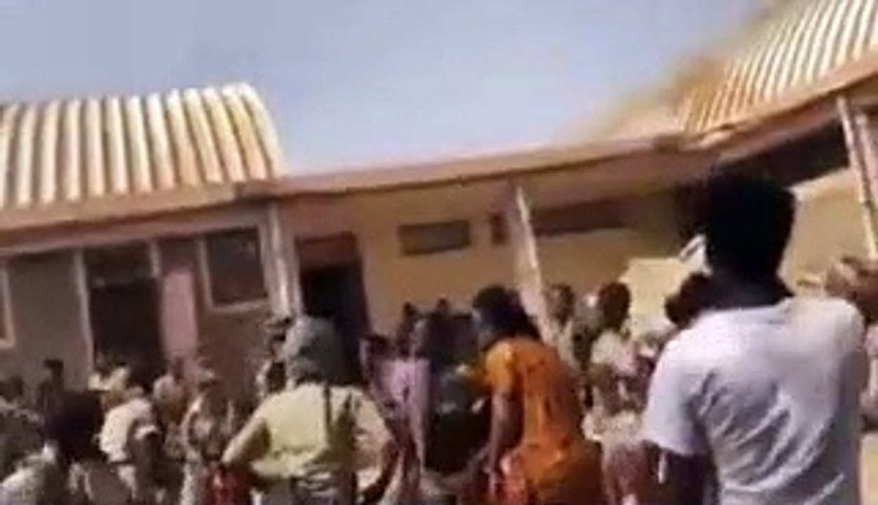 ሃገር ብሃገራ 'ባ ናብ ሳሕል ቀይሮማ።