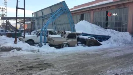 Kahramanmaraş'ta Şiddetli Rüzgar Çatıları Uçurdu