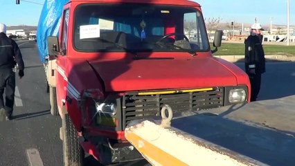 Minibüs ile otomobil çarpıştı: 5 yaralı - ŞANLIURFA