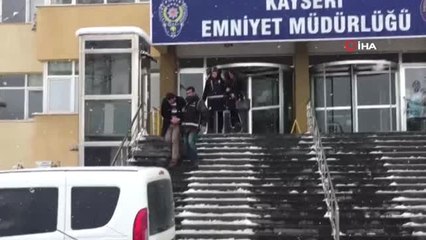 Sahte Mahkeme Kararı ile Çek Sahiplerini Dolandıran Karı-koca Yakalandı