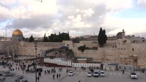Kudüs Ulemasından İsrail'in Ağlama Duvarı'nı 