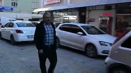 Ehliyeti için gitti, 'ölü' olduğunu öğrendi