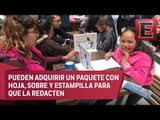 Niños llevan sus cartas a los Reyes Magos al Palacio Postal