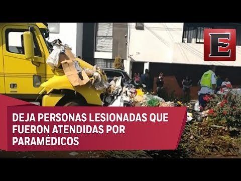 Camión de basura impacta contra dos autos en Álvaro Obregón