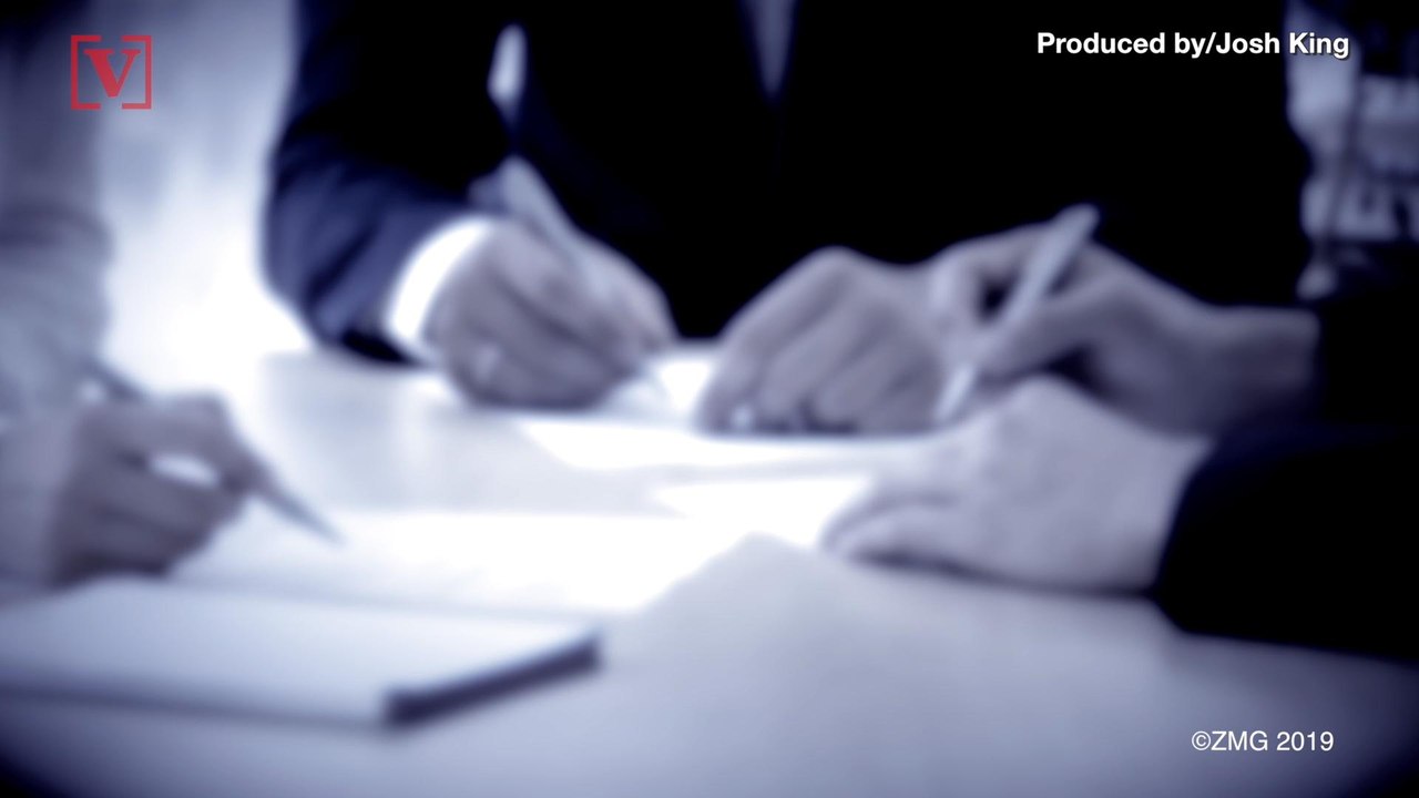 Report: A Best-Selling Fantasy Author Says Her Husband Was Trying To Poison Her