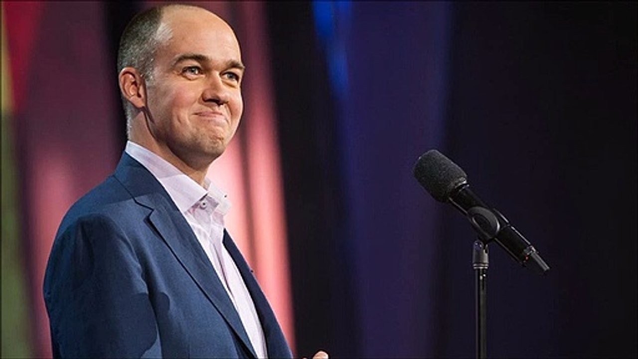 Entrevue avec l'humoriste Guy Nantel: Est-il barré des émissions de télévision québécoise?