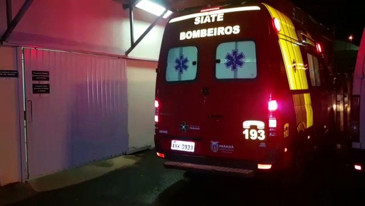 Mulher sofre torção no joelho, cai e é encaminhada para a Upa Veneza