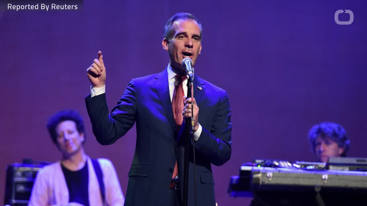 LA Mayor Offers To Mediate Talks To End Teachers Strike