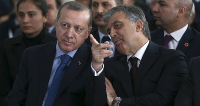 Abdurrahman Dilipak'tan Bomba İddia: Abdullah Gül, Erdoğan'ın Yakınlarını Yanına Alarak 5 Mayıs'ta Parti Kuracak